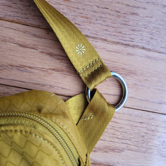 Athleta Excursion Crossbody Belt Bag Gold - Palo Verde - Picture 13 of 14